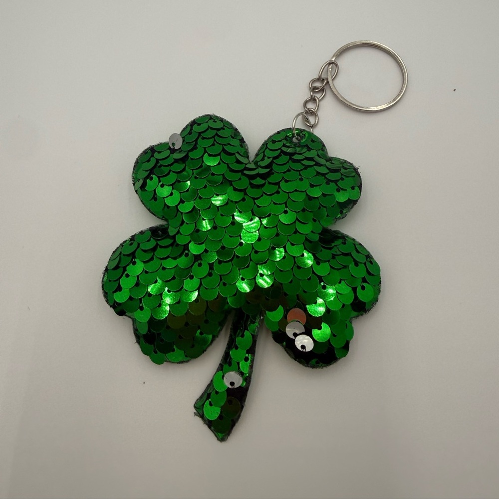 Green Sequin Shamrock Keychain